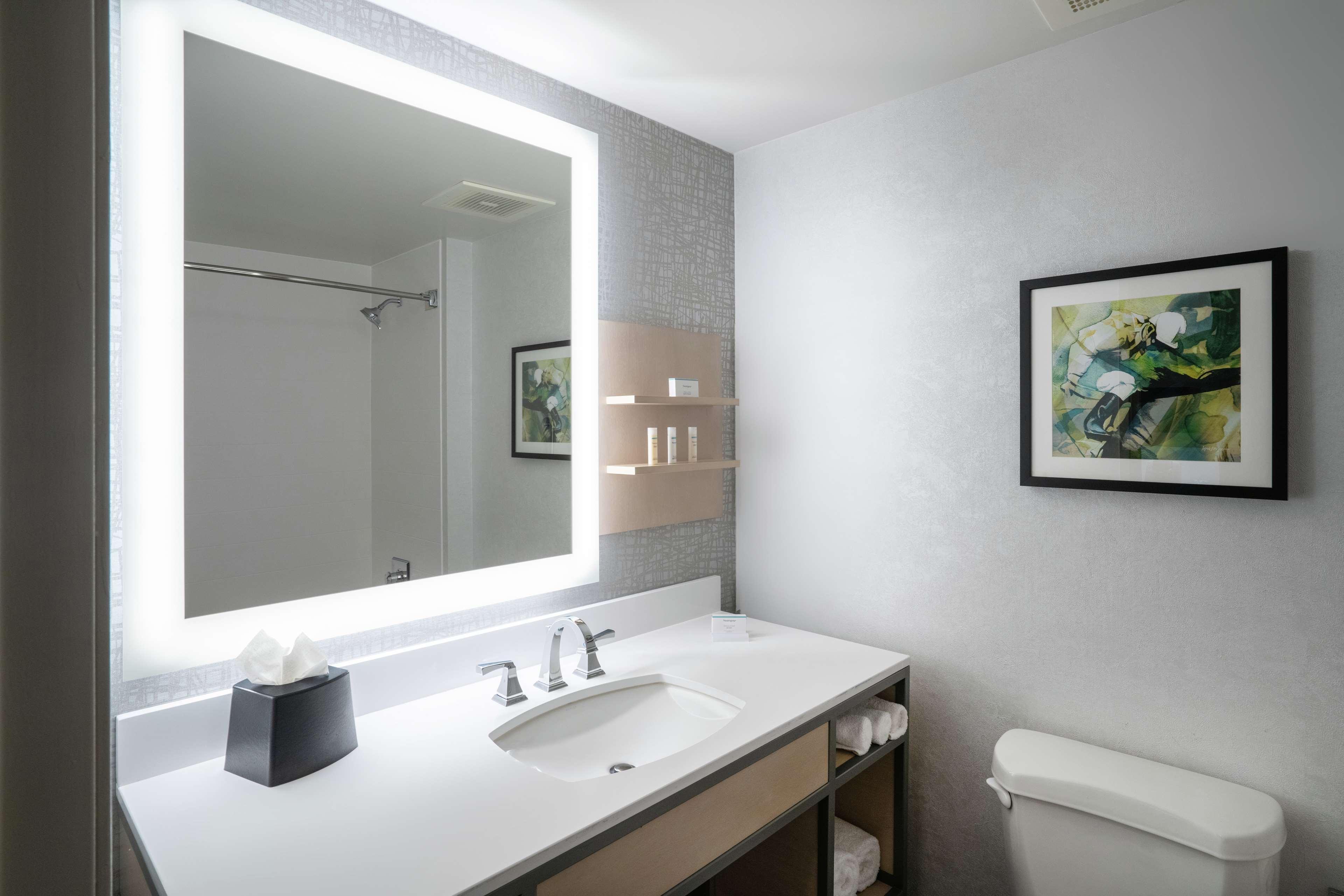 Hilton Garden Inn Louisville East Kültér fotó