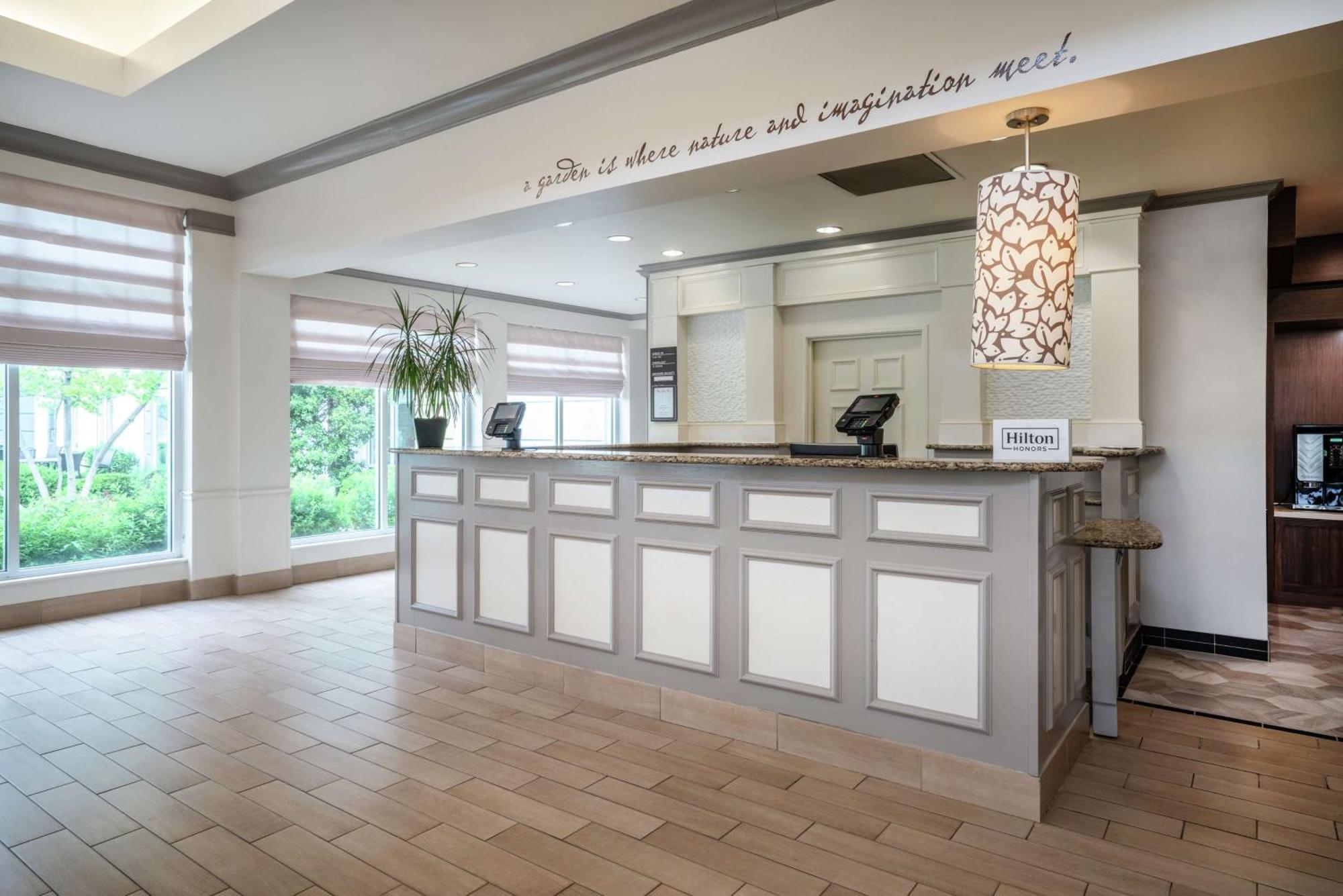 Hilton Garden Inn Louisville East Kültér fotó