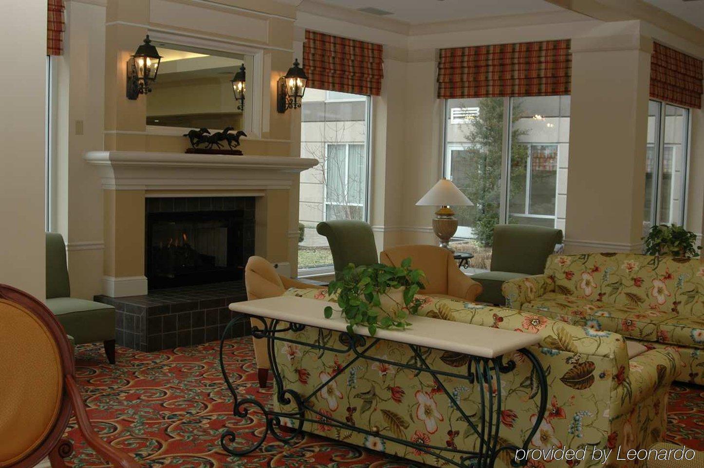 Hilton Garden Inn Louisville East Beltér fotó
