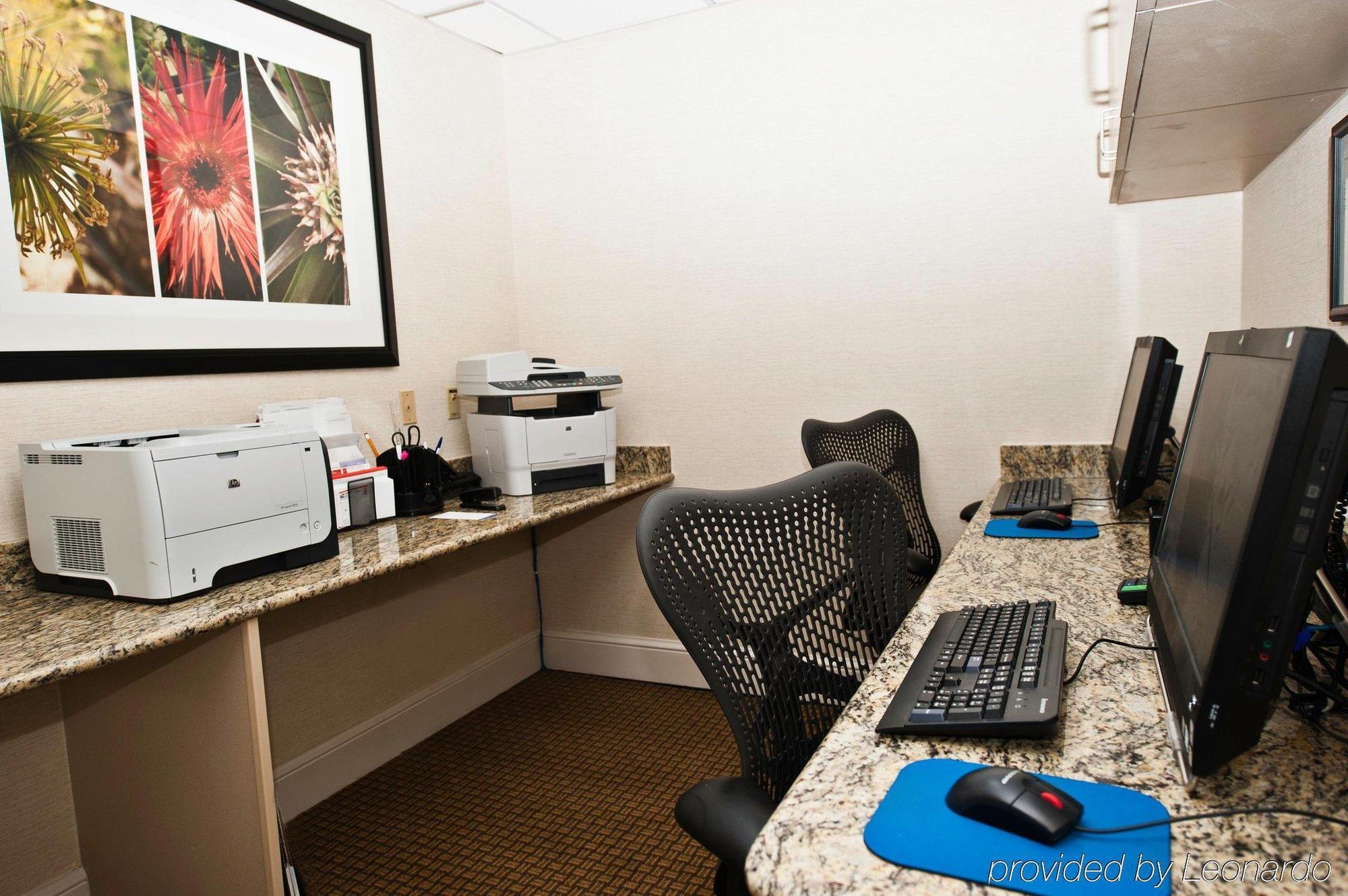 Hilton Garden Inn Louisville East Kültér fotó