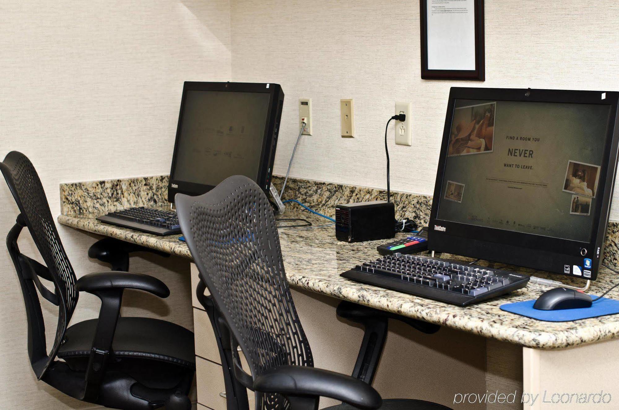 Hilton Garden Inn Louisville East Kültér fotó
